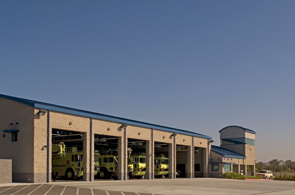 John Wayne Airport—Airport Rescue and Fire Fighting Facility #33 2